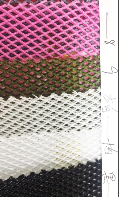 DG-XHFZ   普通280g  三明治網眼布   3D三層網布    100%滌綸   200-210（g/㎡)  54寸   精梳   硬網 挺身 粗網 細節-6